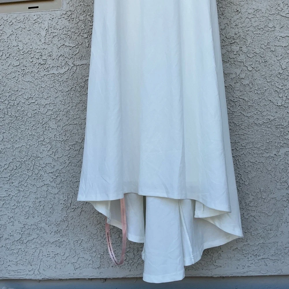NWOT Lulu’s Feeling of Forever White Sleeveless Mermaid Maxi Wedding Dress Small